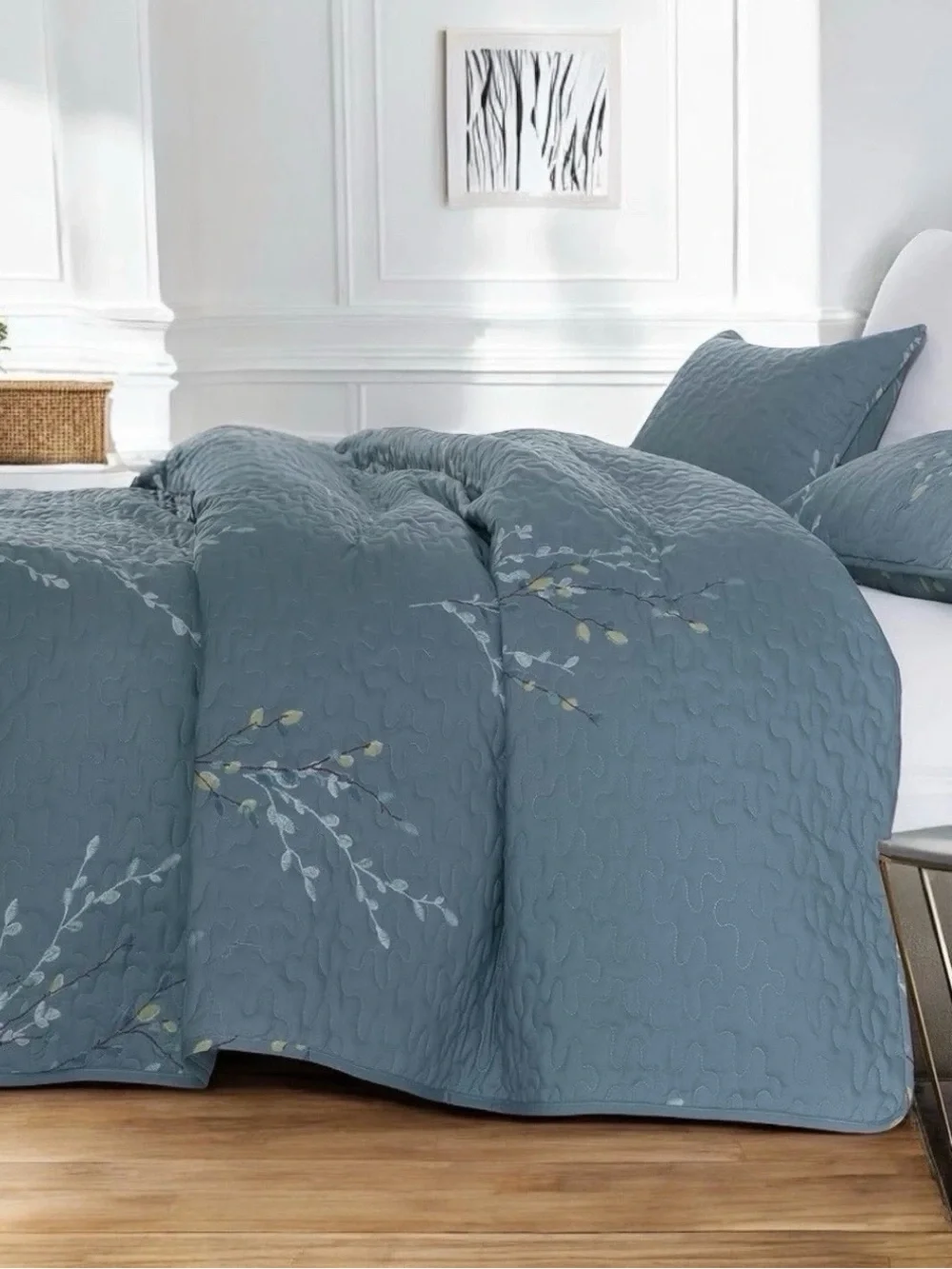NEW West Elm Blue Queen King Floral Embroidered Bedspread Quilt Pillow Case Set